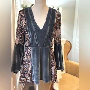 POL Crushed Velvet Paisley Print Tunic Top  Women’s Sz-S EUC